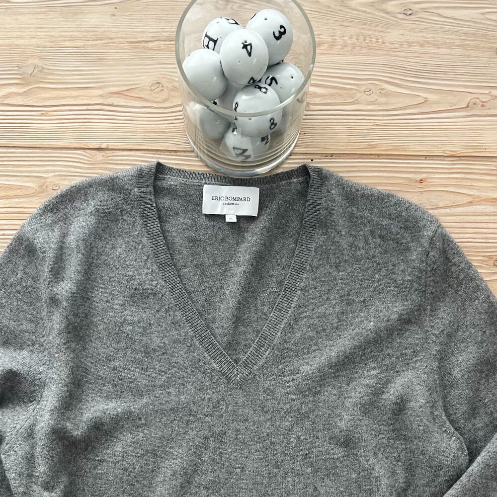 Eric Bompard Spring Cashmere V-Neck Sweater Gray – XL | Luxury French Knit